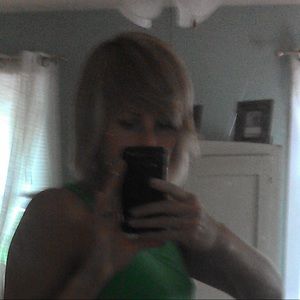 Meet your Posher, Elyse